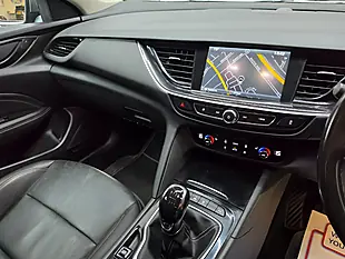 Used 2017 Vauxhall Insignia Elite Nav Grand Sport Grey - Interior and Exterior details 12