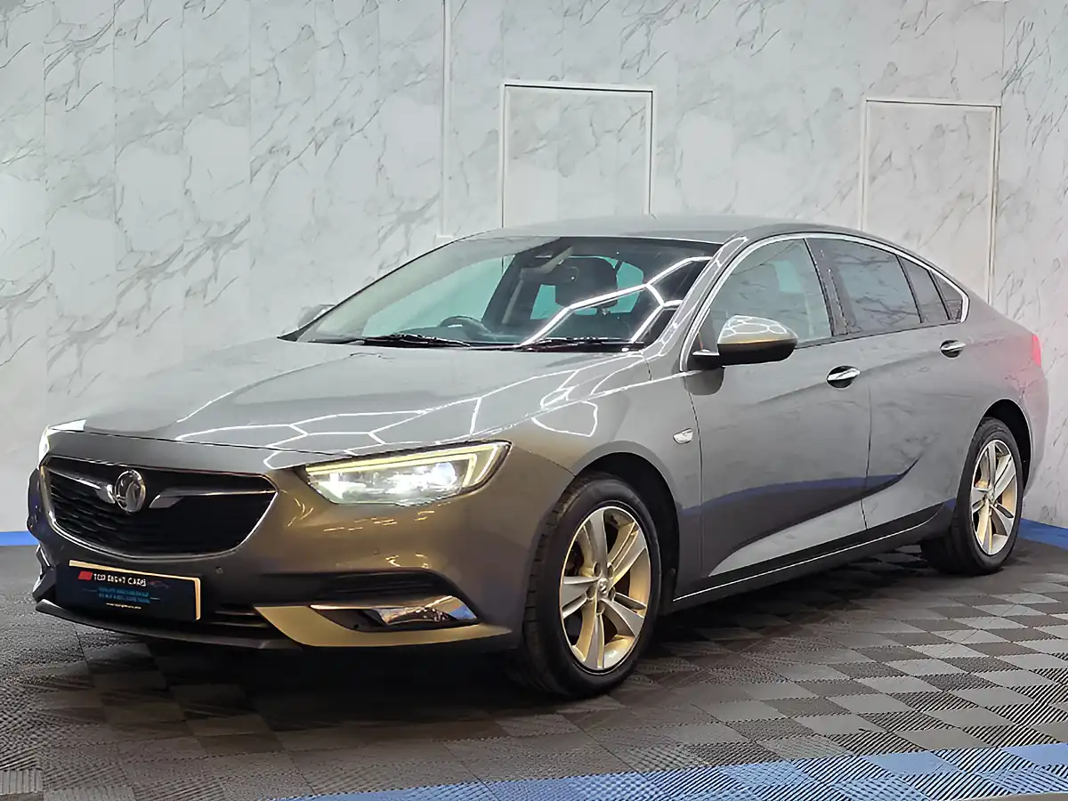 Used 2017 Vauxhall Insignia Elite Nav Grand Sport Grey - Interior and Exterior details 3