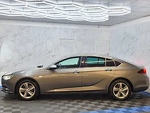 Used 2017 Vauxhall Insignia Elite Nav Grand Sport Grey - Interior and Exterior details 6