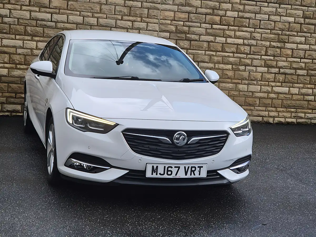 Used 2017 Vauxhall Insignia Elite Nav Grand Sport White - Interior and Exterior details 8
