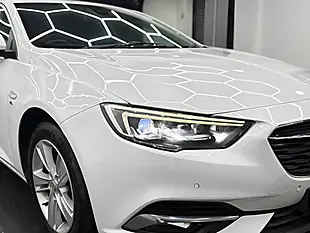 Used 2017 Vauxhall Insignia Elite Nav Grand Sport White - Interior and Exterior details 10