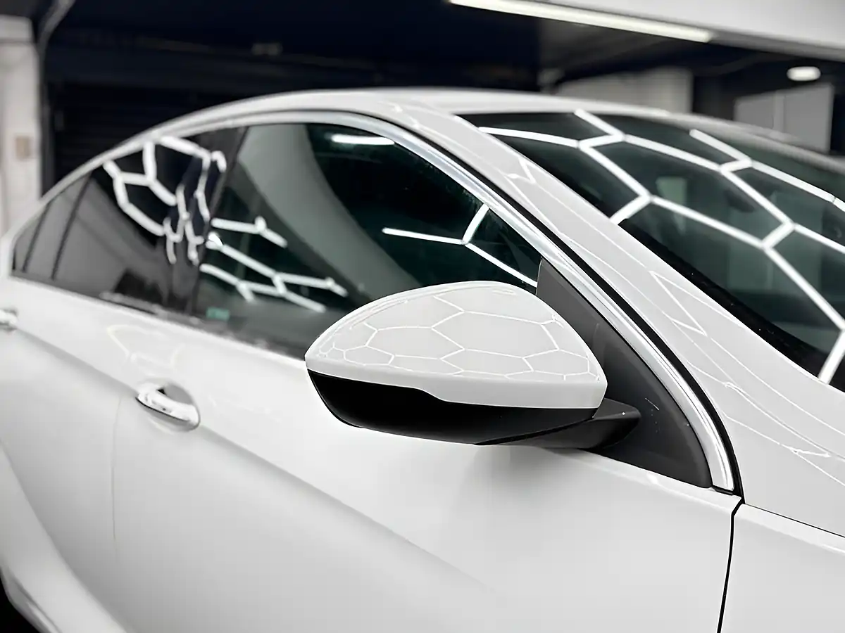 Used 2017 Vauxhall Insignia Elite Nav Grand Sport White - Interior and Exterior details 11