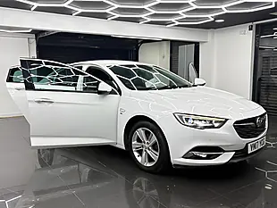 Used 2017 Vauxhall Insignia Elite Nav Grand Sport White - Interior and Exterior details 5