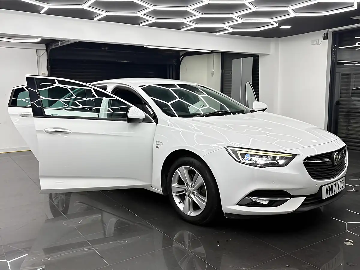 Used 2017 Vauxhall Insignia Elite Nav Grand Sport White - Interior and Exterior details 5