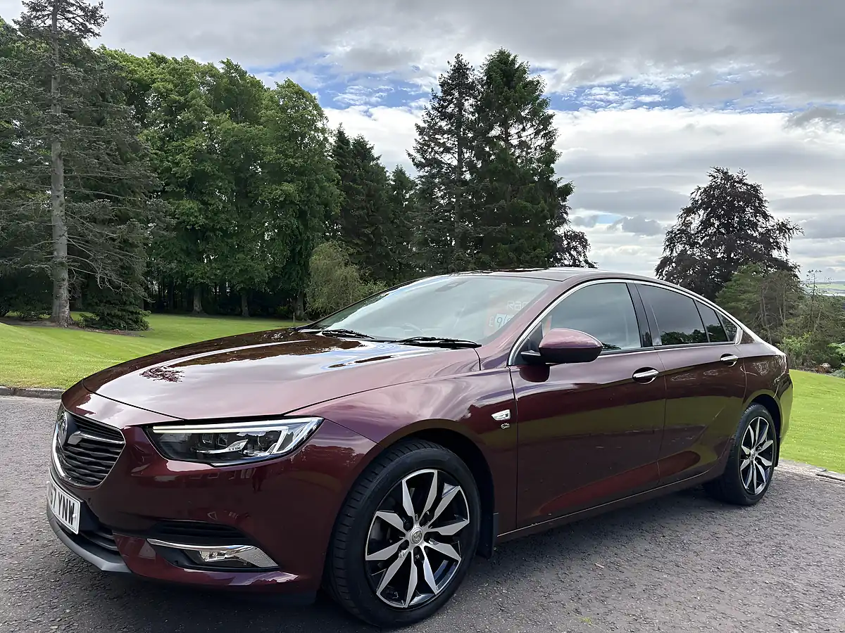 Used 2017 Vauxhall Insignia Elite Nav Red - Interior and Exterior details 5