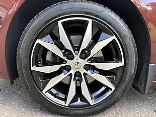 Used 2017 Vauxhall Insignia Elite Nav Red - Interior and Exterior details 9