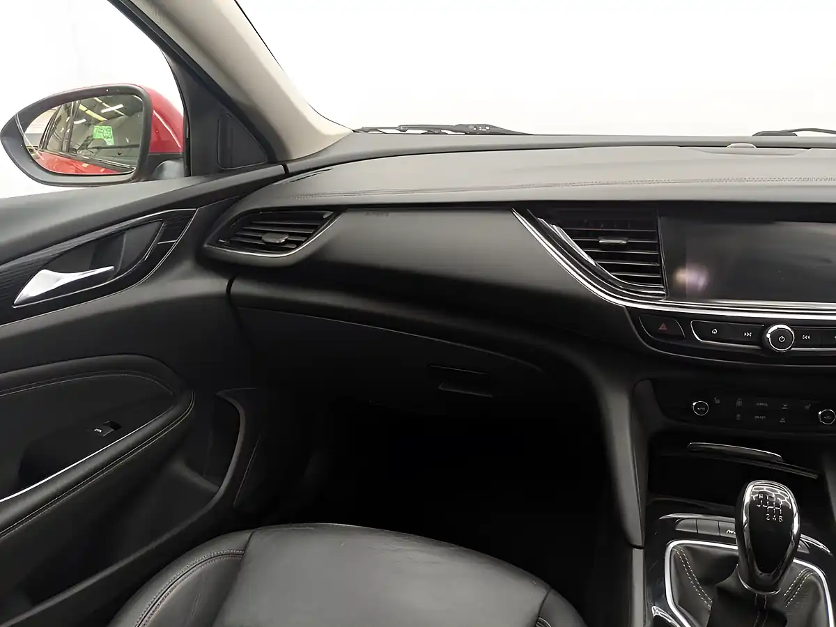Used 2017 Vauxhall Insignia Elite Nav Rioja Red - Interior and Exterior details 16