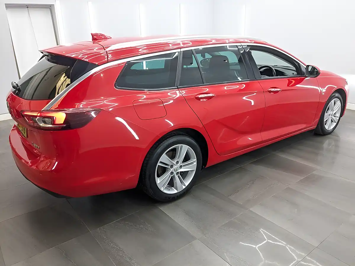 Used 2017 Vauxhall Insignia Elite Nav Rioja Red - Interior and Exterior details 4