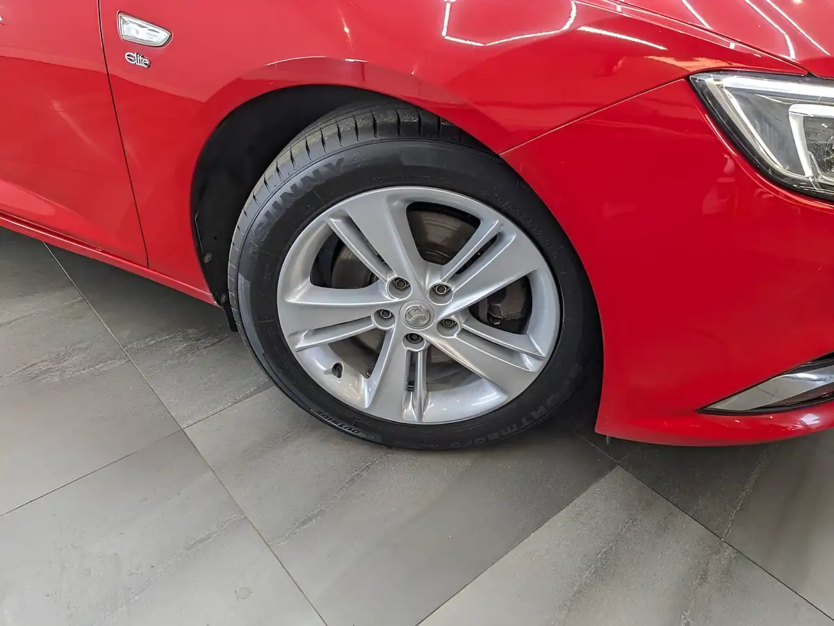 Used 2017 Vauxhall Insignia Elite Nav Rioja Red - Interior and Exterior details 9