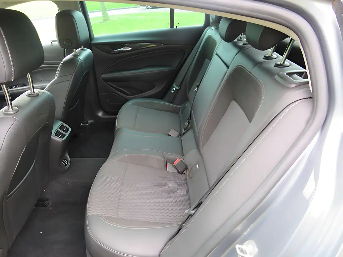 Used 2017 Vauxhall Insignia Sri Nav Grand Sport Grey - Interior and Exterior details 10