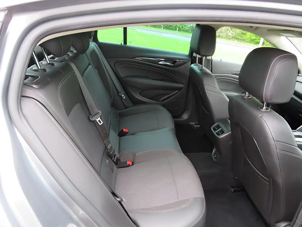 Used 2017 Vauxhall Insignia Sri Nav Grand Sport Grey - Interior and Exterior details 11