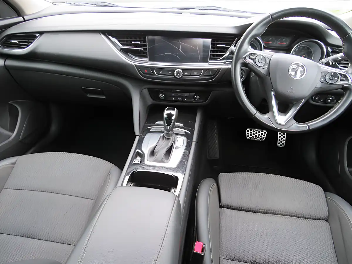 Used 2017 Vauxhall Insignia Sri Nav Grand Sport Grey - Interior and Exterior details 12