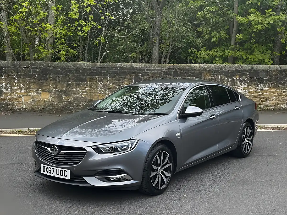 Used 2017 Vauxhall Insignia Sri Nav Grand Sport Grey - Front View