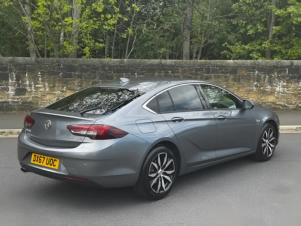 Used 2017 Vauxhall Insignia Sri Nav Grand Sport Grey - Interior and Exterior details 13