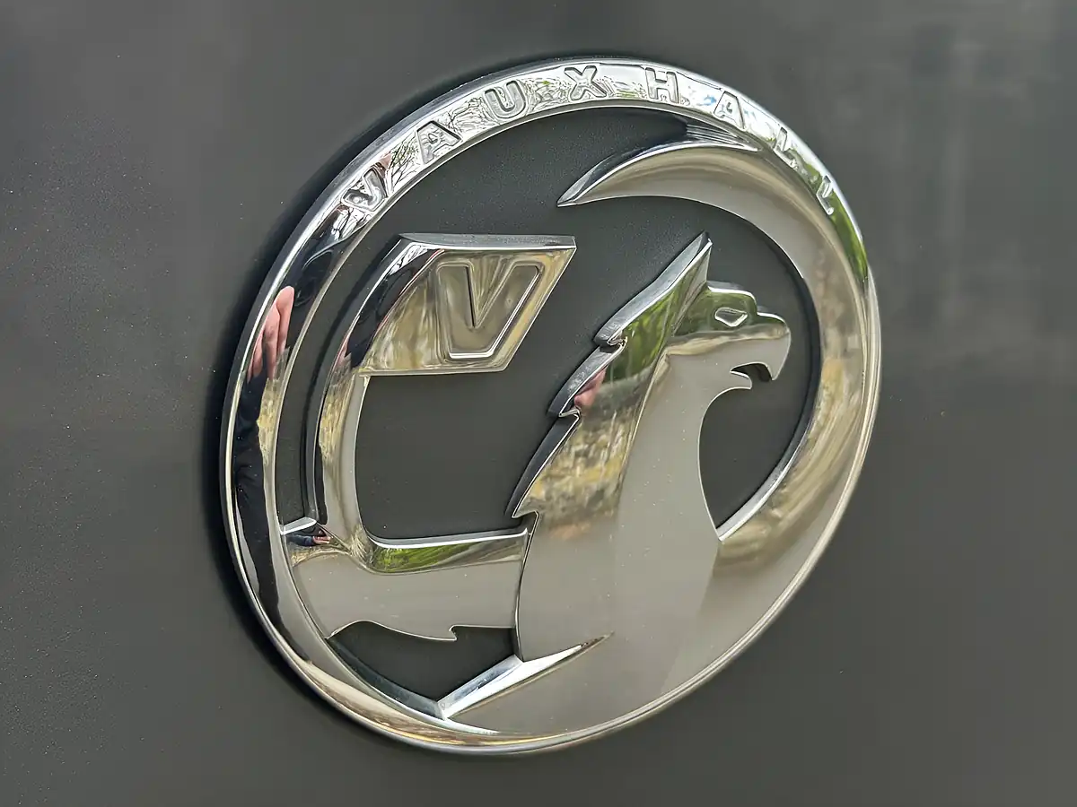 Used 2017 Vauxhall Insignia Sri Nav Grand Sport Grey - Interior and Exterior details 17