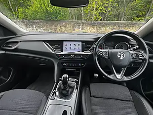 Used 2017 Vauxhall Insignia Sri Nav Grand Sport Grey - Interior and Exterior details 2