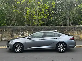 Used 2017 Vauxhall Insignia Sri Nav Grand Sport Grey - Interior and Exterior details 9