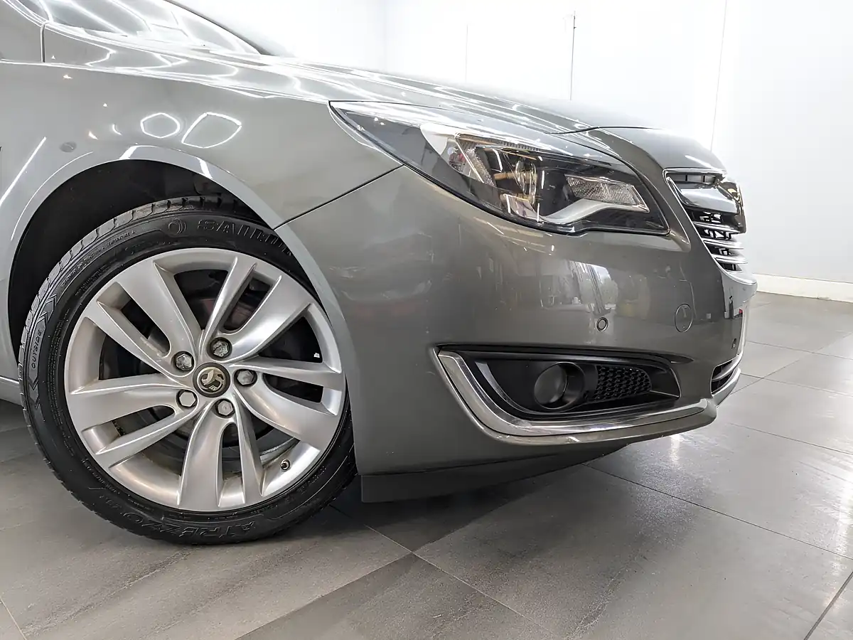 Used 2017 Vauxhall Insignia Sri Nav Grey - Interior and Exterior details 2