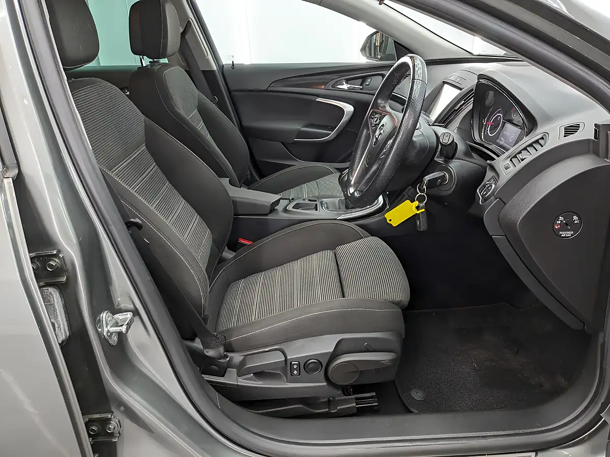 Used 2017 Vauxhall Insignia Sri Nav Grey - Interior and Exterior details 20