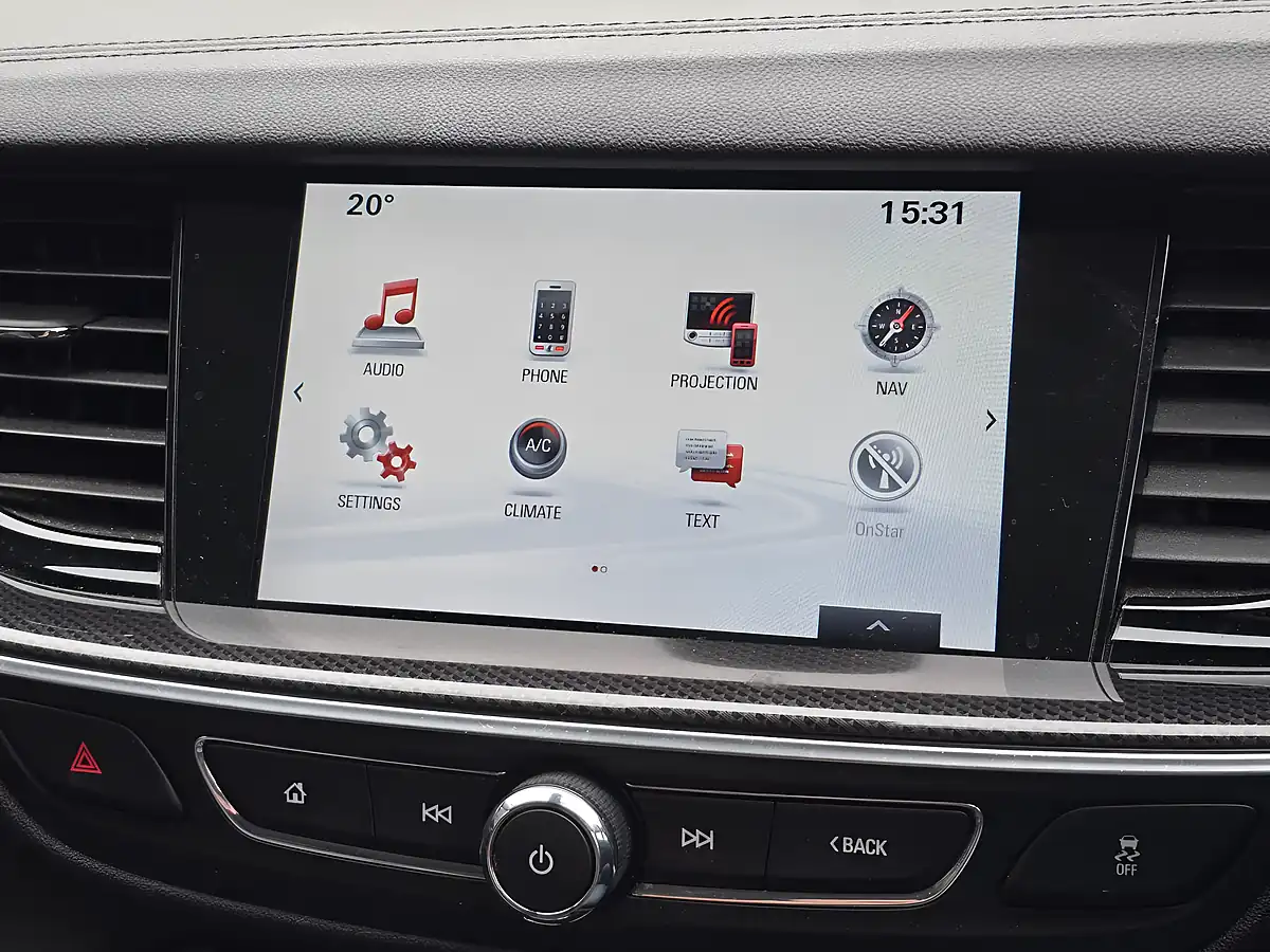Used 2017 Vauxhall Insignia Sri Nav White - Interior and Exterior details 11