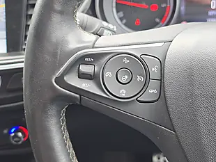 Used 2017 Vauxhall Insignia Sri Nav White - Interior and Exterior details 16