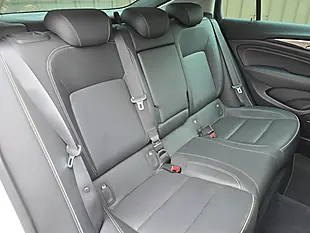 Used 2017 Vauxhall Insignia Sri Nav White - Interior and Exterior details 18