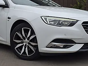 Used 2017 Vauxhall Insignia Sri Nav White - Interior and Exterior details 2