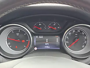 Used 2017 Vauxhall Insignia Sri Nav White - Interior and Exterior details 9