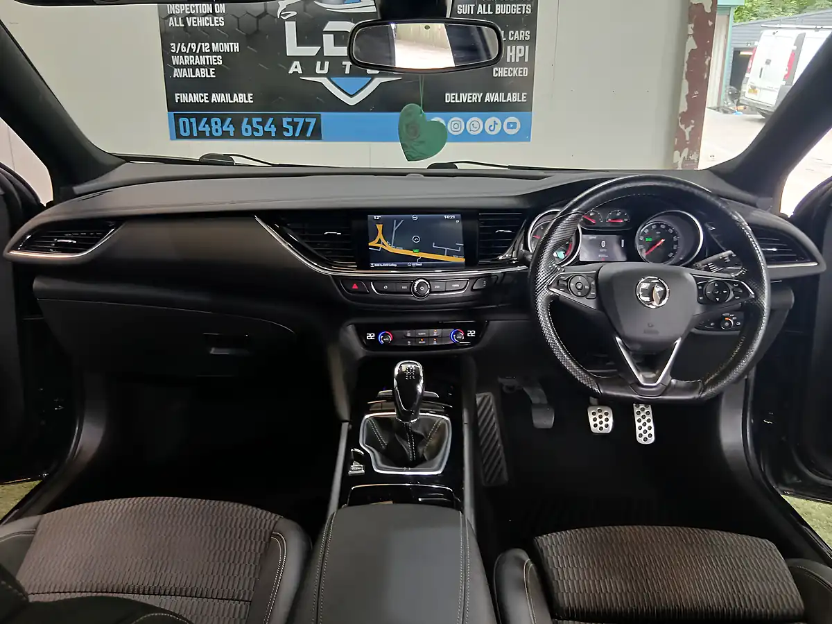 Used 2017 Vauxhall Insignia Sri Vx Line Nav Black - Interior and Exterior details 11