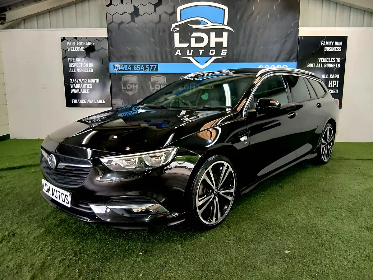 Used 2017 Vauxhall Insignia Sri Vx Line Nav Black - Interior and Exterior details 6