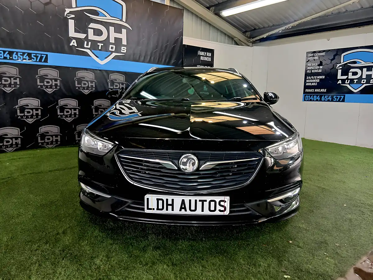 Used 2017 Vauxhall Insignia Sri Vx Line Nav Black - Interior and Exterior details 7