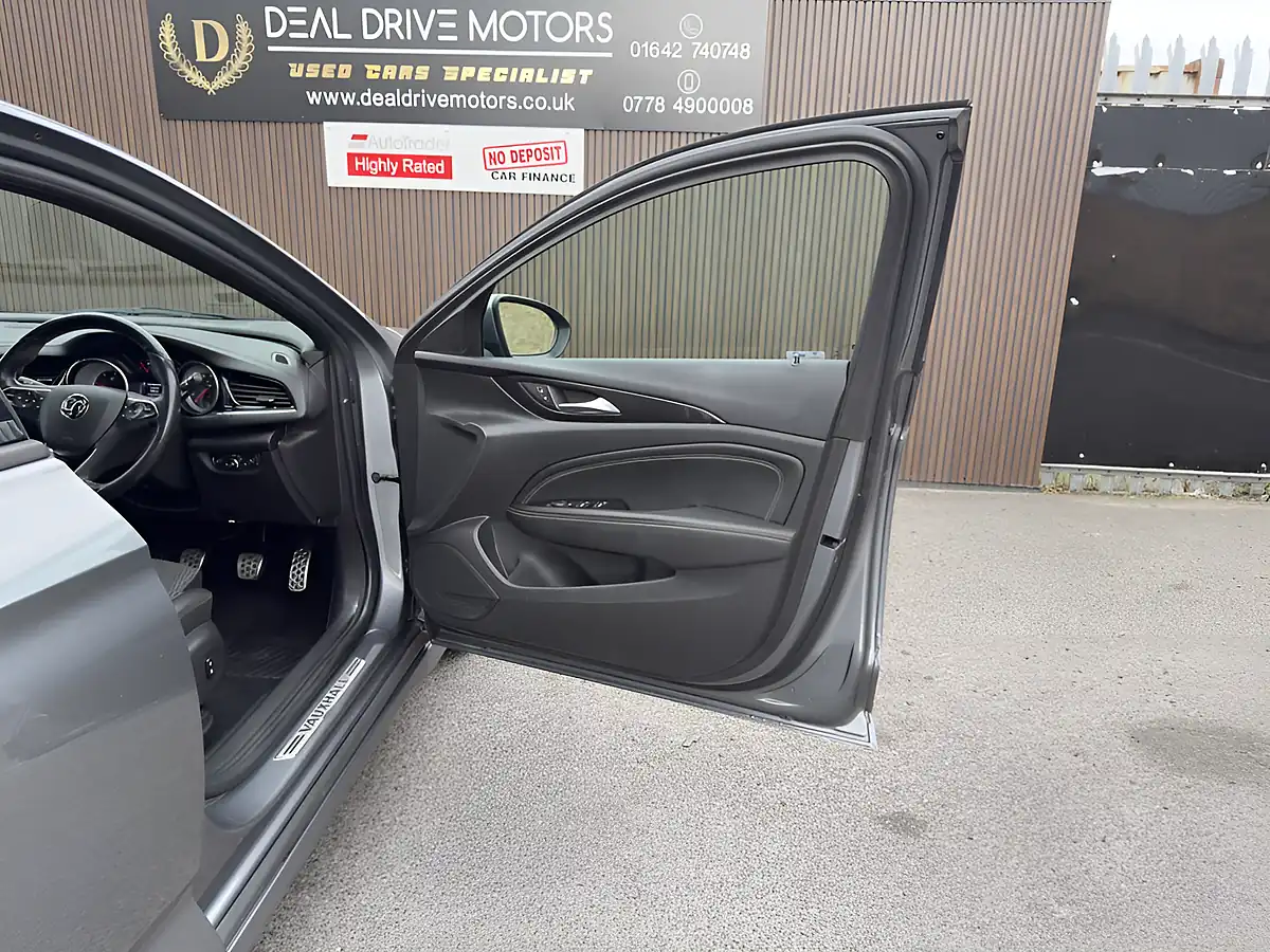 Used 2017 Vauxhall Insignia Sri Vx Line Nav Grand Sport Grey - Interior and Exterior details 10