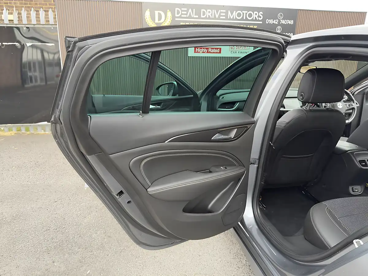 Used 2017 Vauxhall Insignia Sri Vx Line Nav Grand Sport Grey - Interior and Exterior details 12
