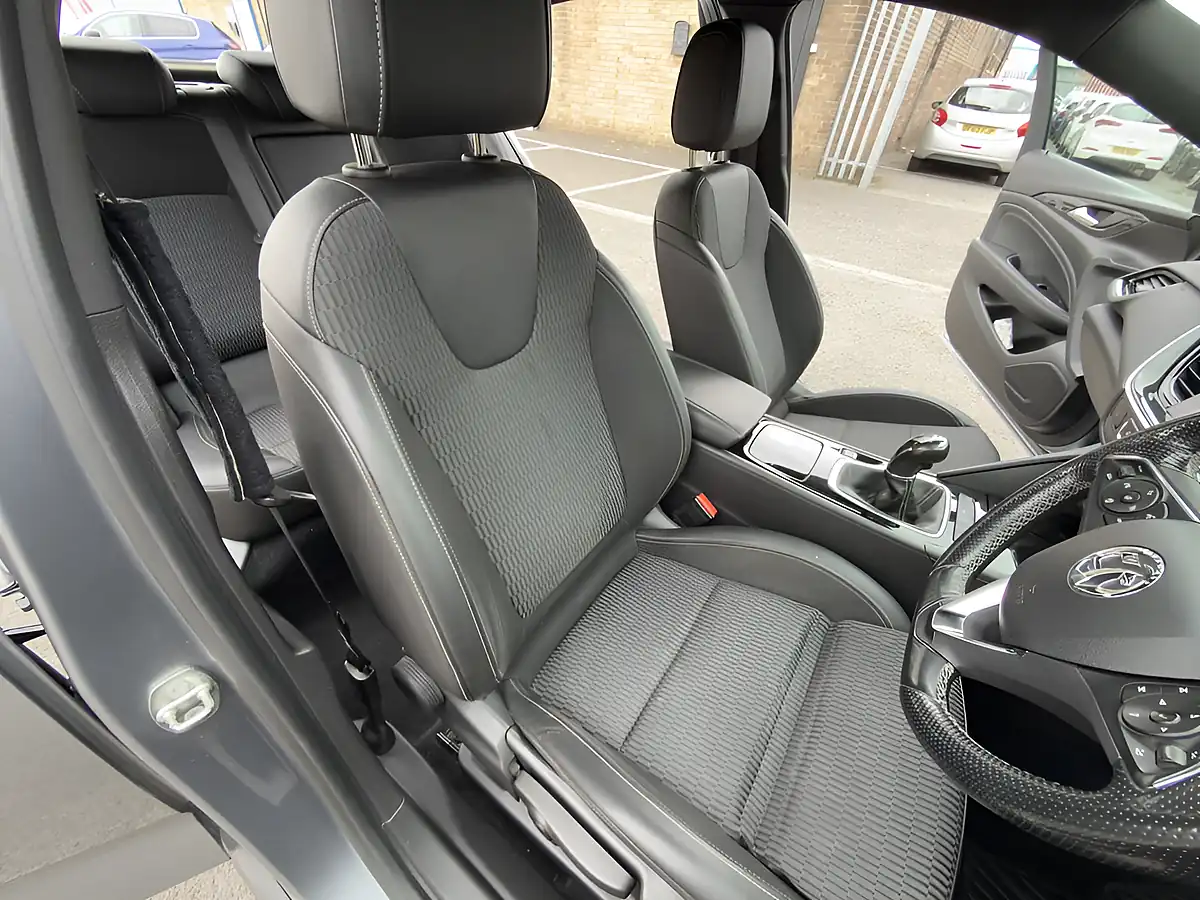 Used 2017 Vauxhall Insignia Sri Vx Line Nav Grand Sport Grey - Interior and Exterior details 14