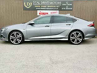 Used 2017 Vauxhall Insignia Sri Vx Line Nav Grand Sport Grey - Interior and Exterior details 4