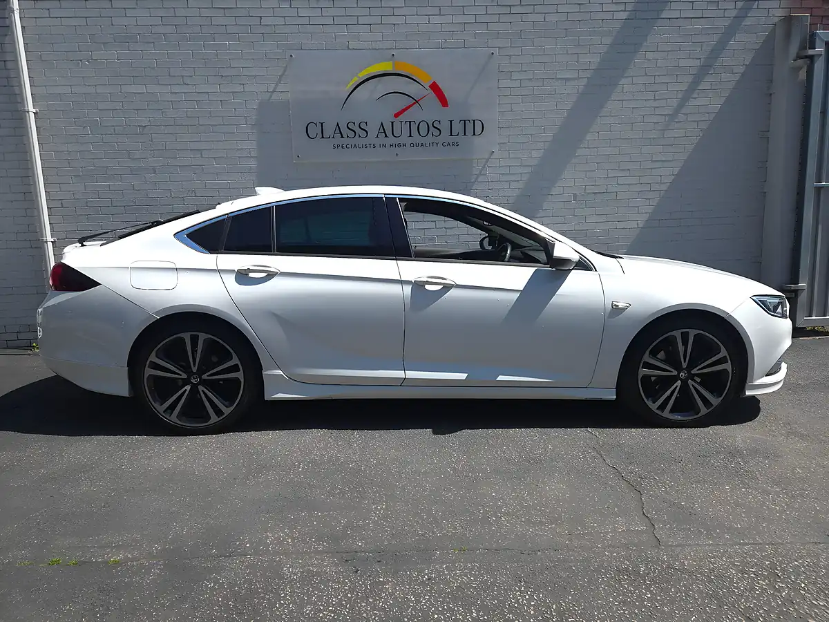Used 2017 Vauxhall Insignia Sri Vx Line Nav Grand Sport White - Interior and Exterior details 8