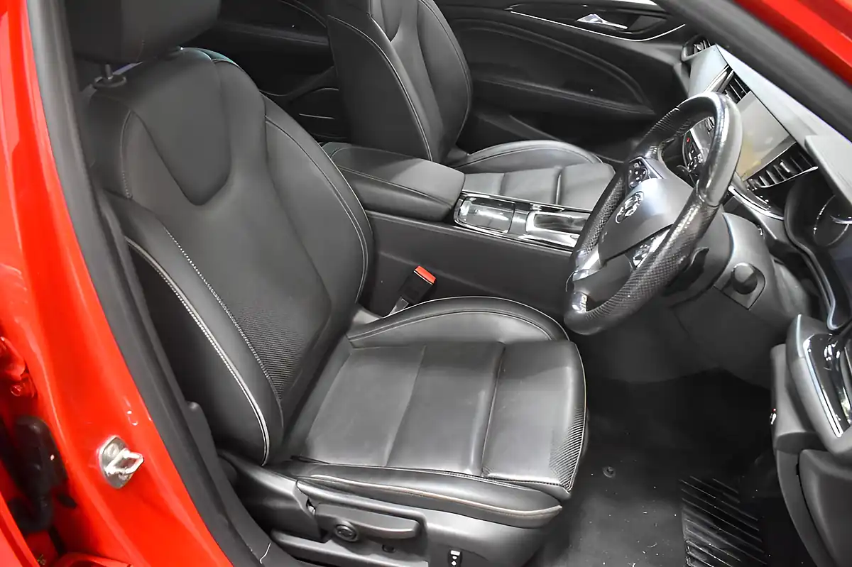 Used 2017 Vauxhall Insignia Sri Vx Line Nav Red - Interior and Exterior details 10