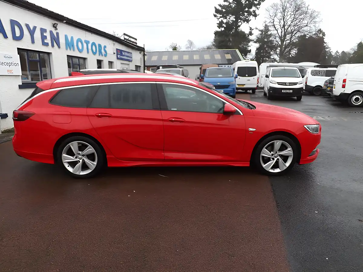 Used 2017 Vauxhall Insignia Sri Vx Line Nav Sports Tourer Red - Interior and Exterior details 10