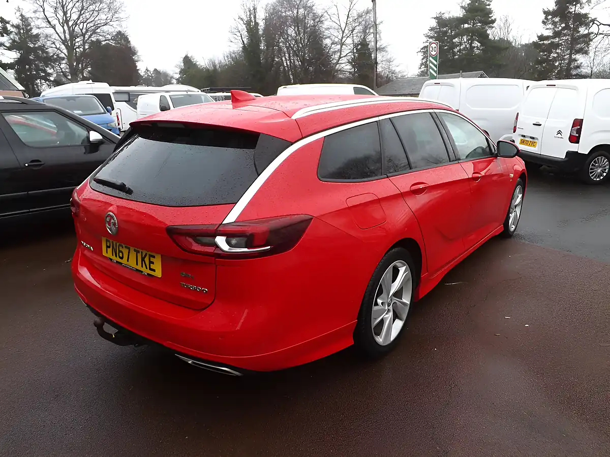 Used 2017 Vauxhall Insignia Sri Vx Line Nav Sports Tourer Red - Interior and Exterior details 9