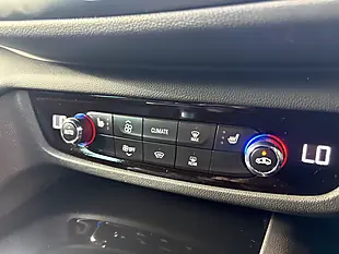 Used 2017 Vauxhall Insignia Sri Vx Line Nav White - Interior and Exterior details 10