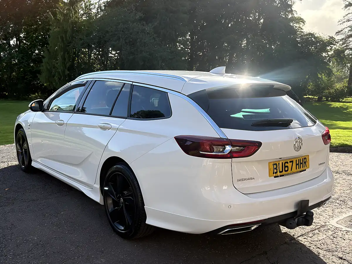 Used 2017 Vauxhall Insignia Sri Vx Line Nav White - Interior and Exterior details 4