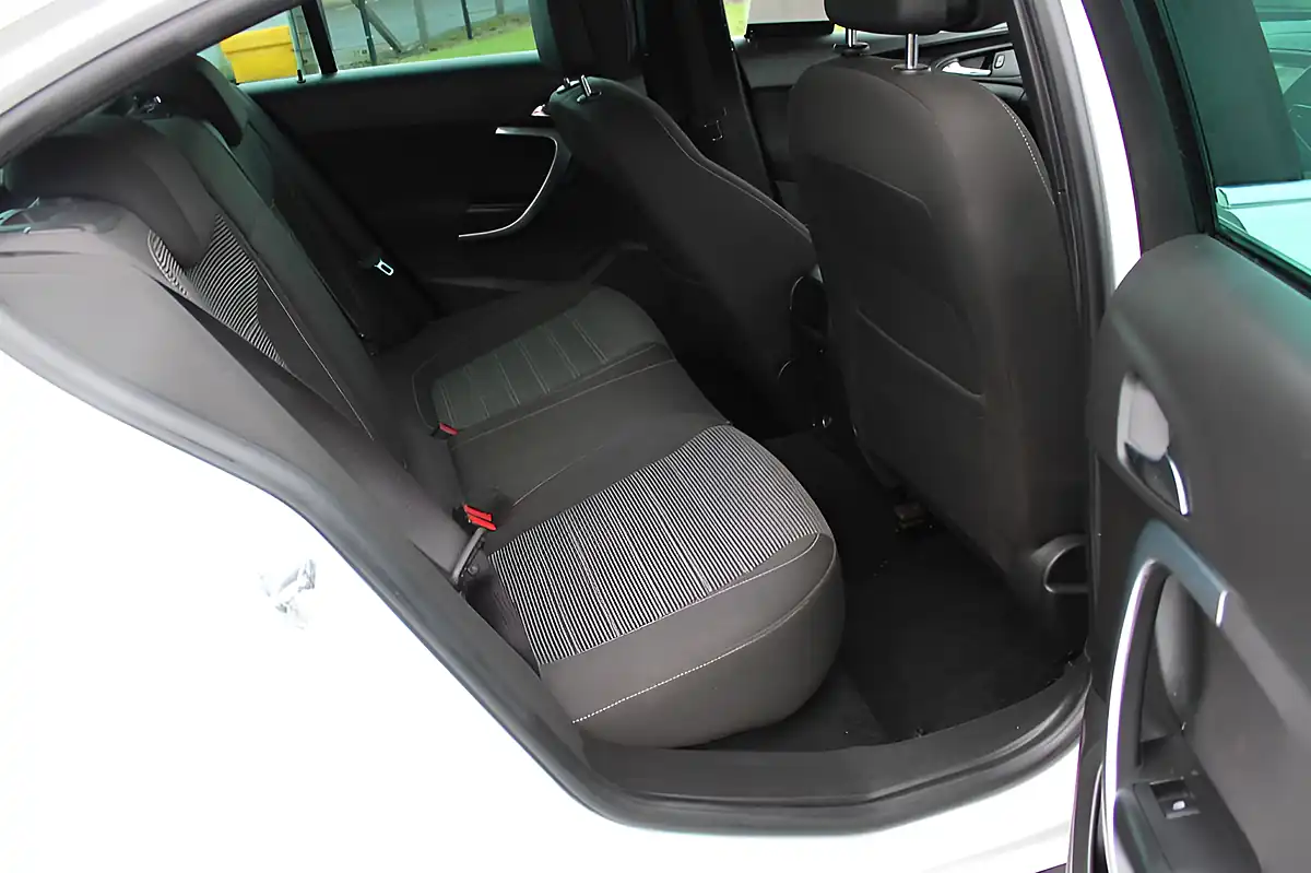 Used 2017 Vauxhall Insignia Sri Vx Line White - Interior and Exterior details 14