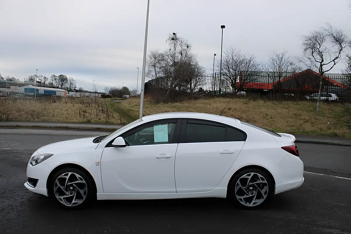 Used 2017 Vauxhall Insignia Sri Vx Line White - Interior and Exterior details 2