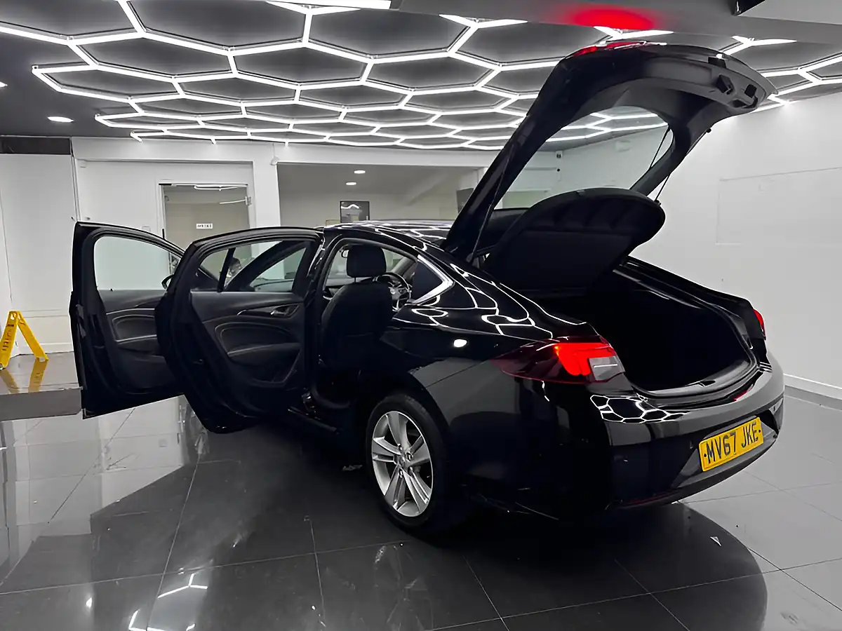 Used 2017 Vauxhall Insignia Tech Line Nav Black - Interior and Exterior details 13