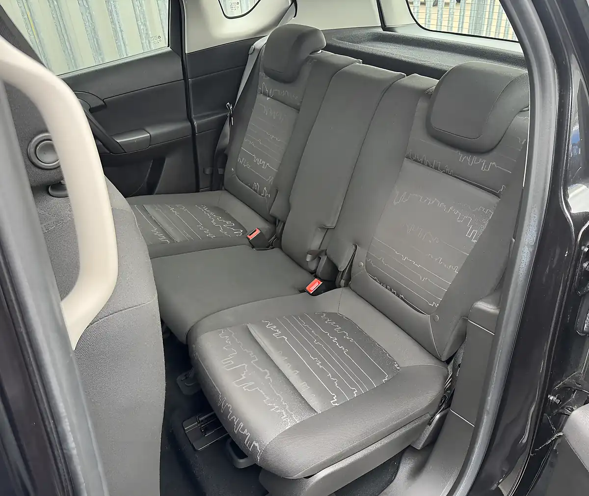 Used 2017 Vauxhall Meriva Life Black - Interior and Exterior details 11