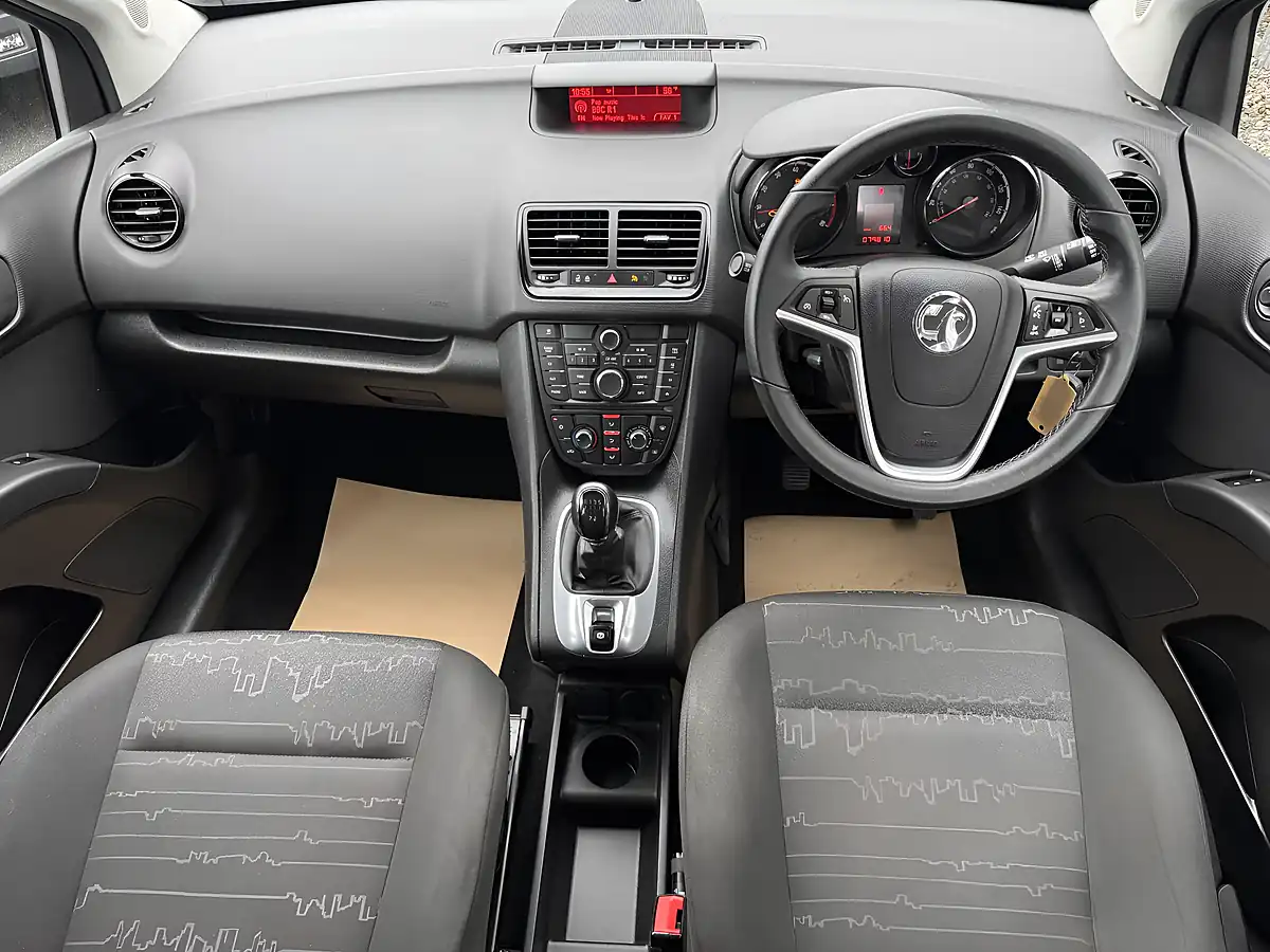 Used 2017 Vauxhall Meriva Life Black - Interior and Exterior details 13