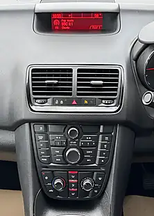 Used 2017 Vauxhall Meriva Life Black - Interior and Exterior details 15
