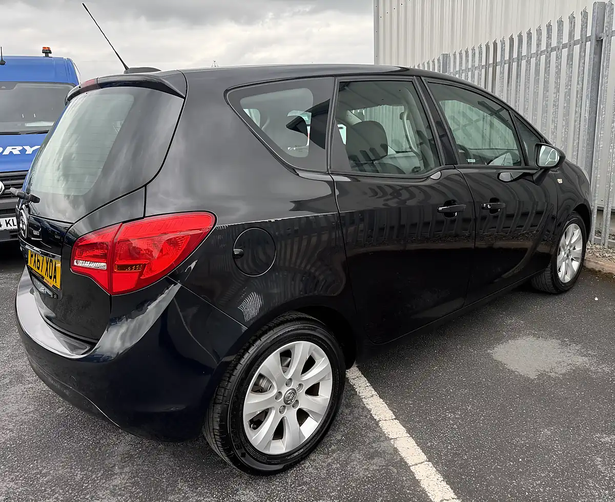 Used 2017 Vauxhall Meriva Life Black - Interior and Exterior details 5