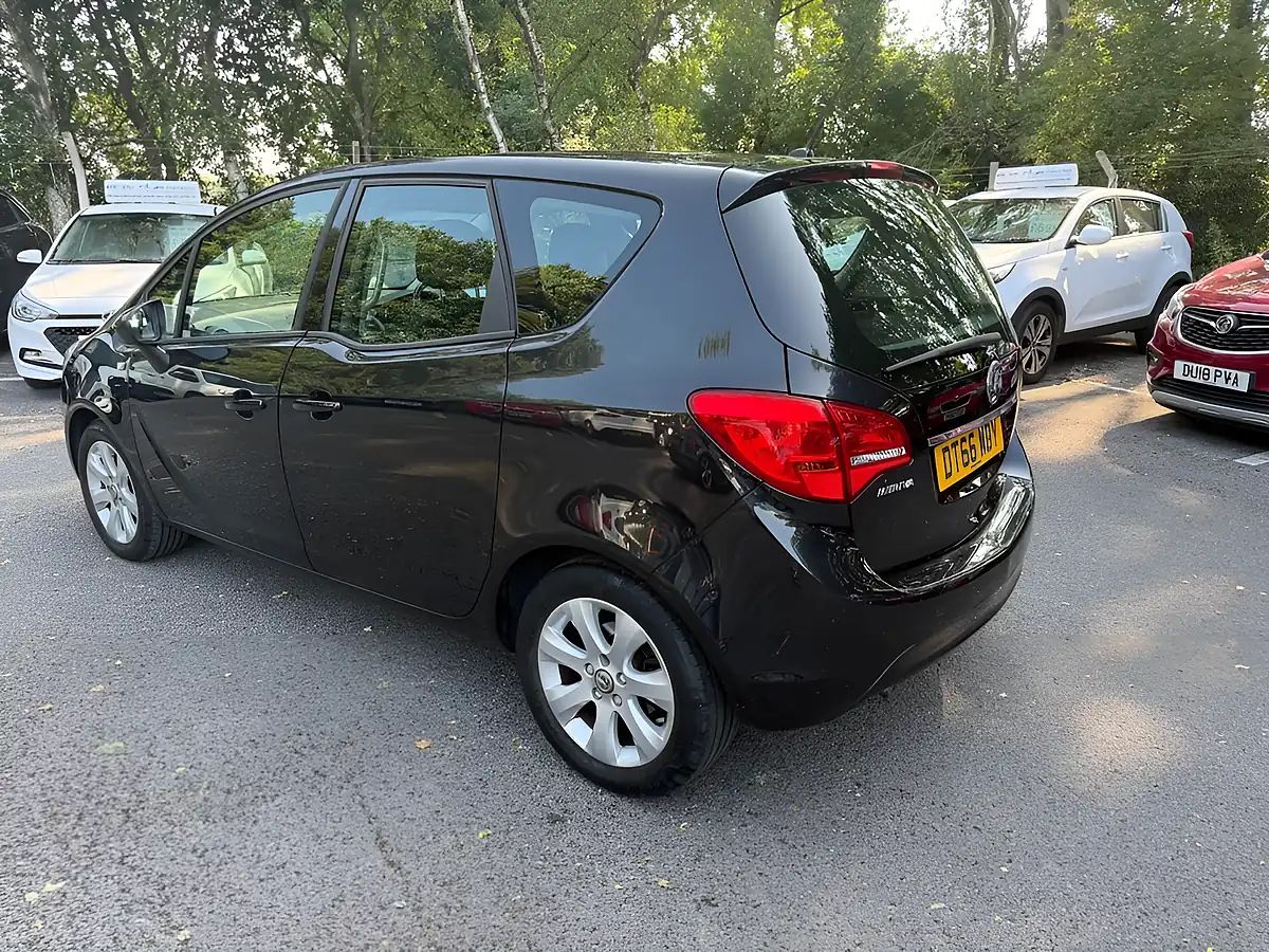Used 2017 Vauxhall Meriva Life Black - Interior and Exterior details 5