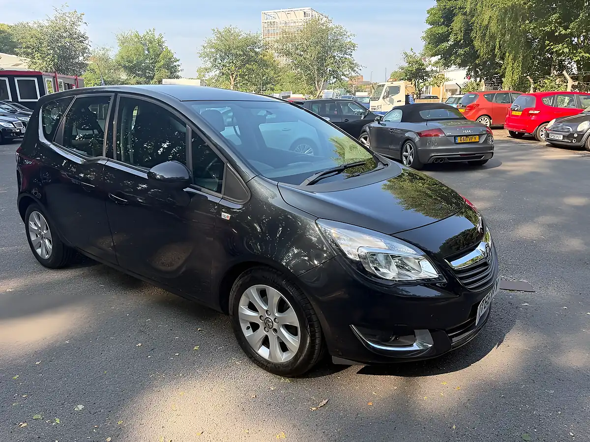 Used 2017 Vauxhall Meriva Life Black - Interior and Exterior details 9